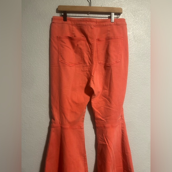 FREE PEOPLE WOMEN'S JUST FLOAT ON HIGH RISE FLARE JEANS - Picture 9 of 14